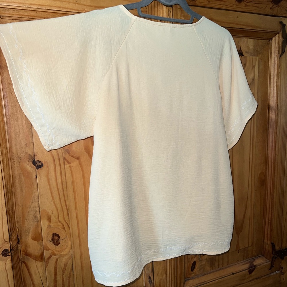Tea n Rose yellow babydoll top. SZ. S - Picture 5 of 8